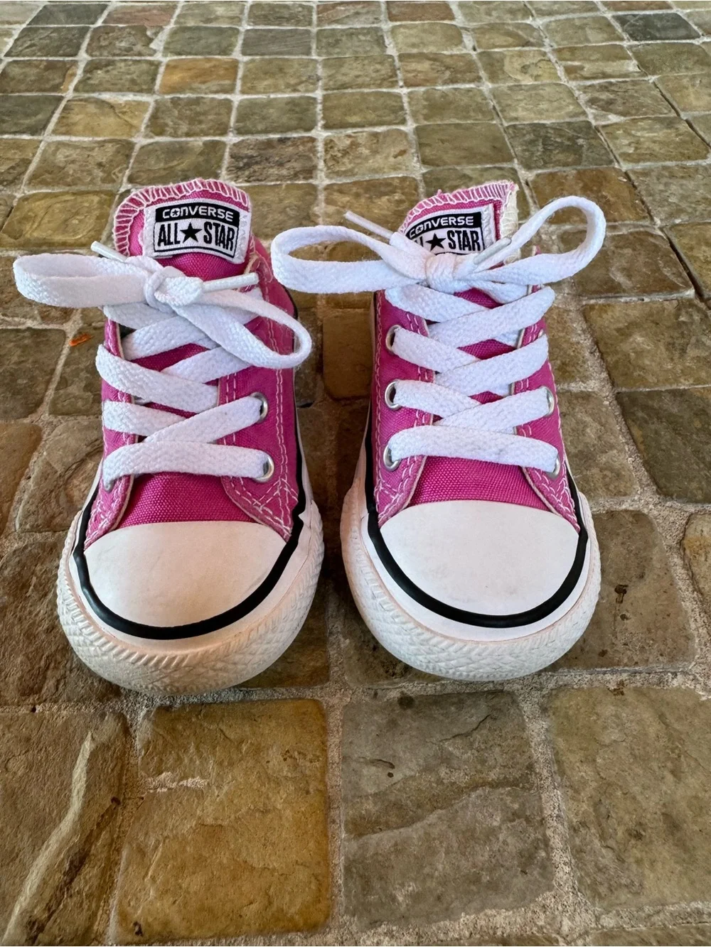 Converse Kids Hot Pink Low-Top Canvas Sneakers